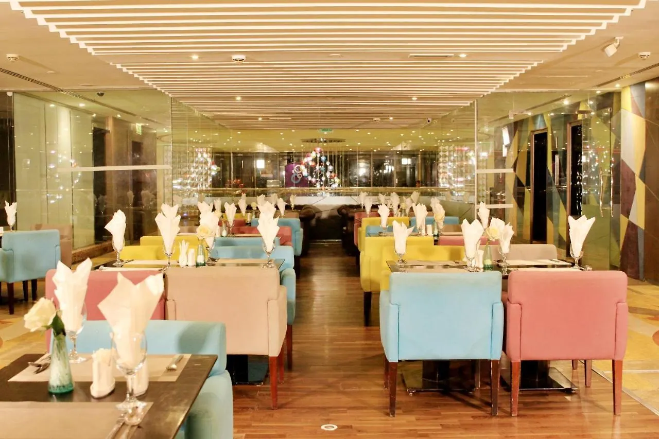 The Leela Hotel Dubai 4*,